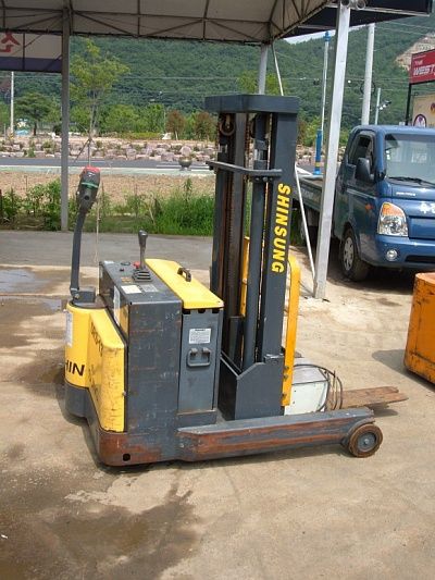 FBD(보행식 전동 지게차)